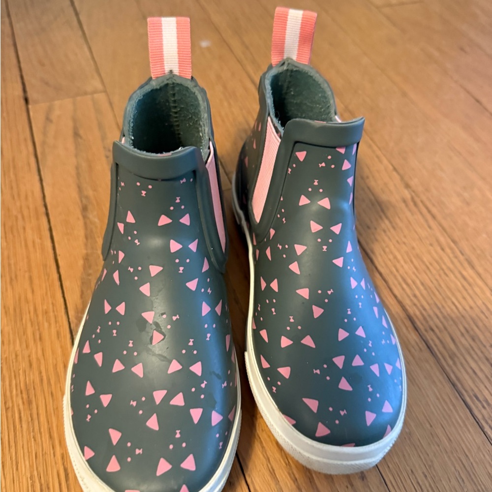 Kids Pink and Gray Patterned Shoes